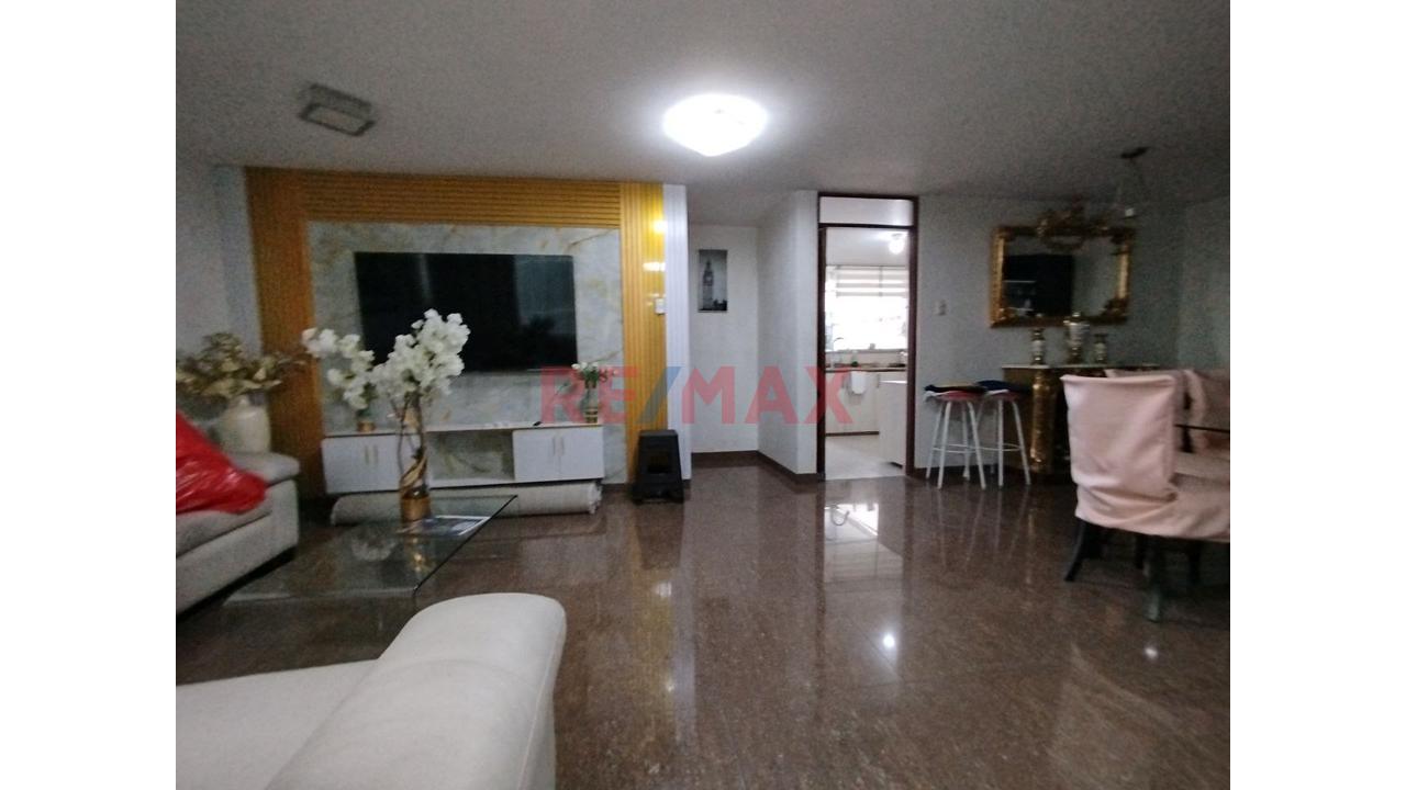 Departamentos  En Aquiler  Amoblado  Quinta Casuarinas - 3