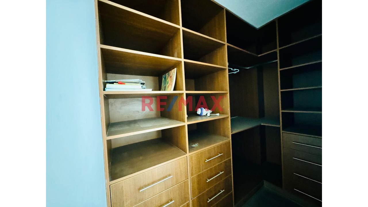 Venta De Triplex Desde El Segundo Piso Hacia Arriba , Con Excelente Ubicación A Una Cudra De Tinoco Con Camino Del Inca - 12