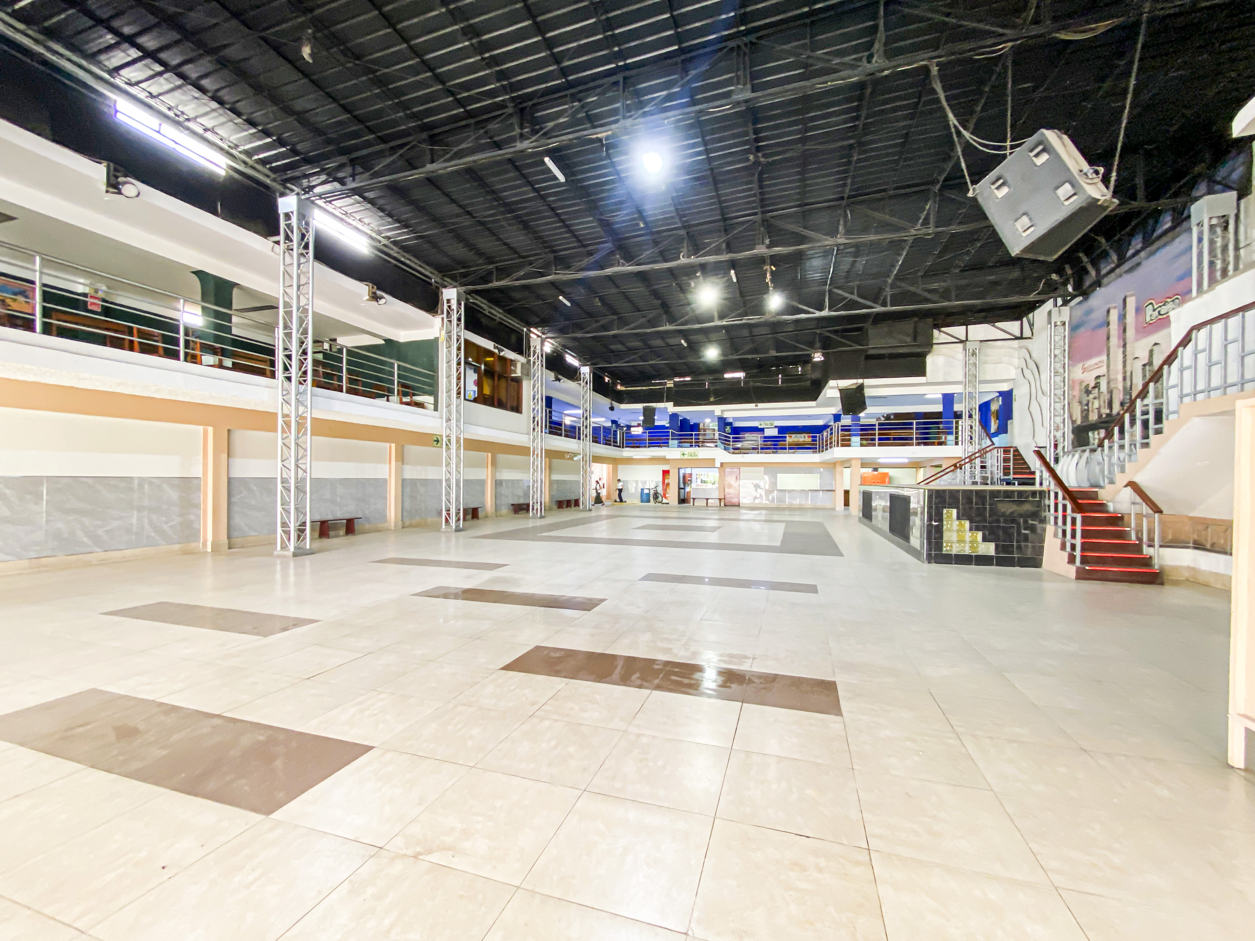 Venta De Local Comercial En Ate A 5 Min Del Real Plaza Puruchuco