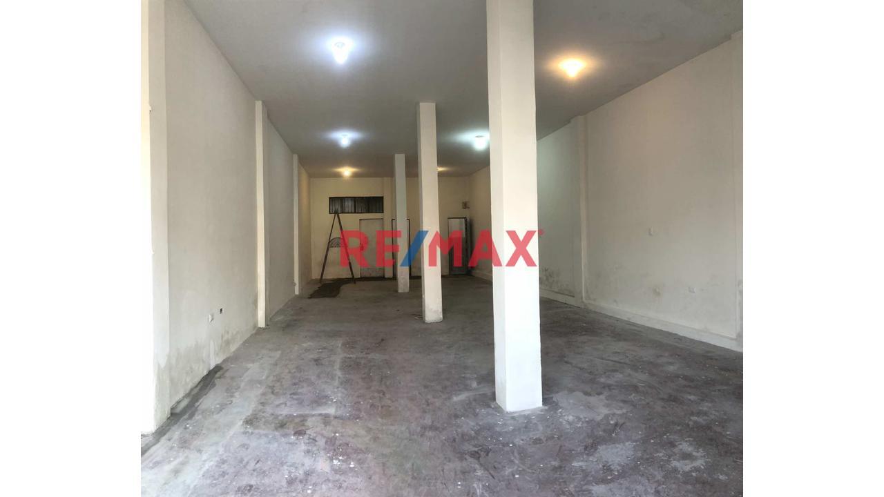 Venta De Local En La Av. Wiesse Paradero 7  De Mariscal Caceres En Sjl — foto 11