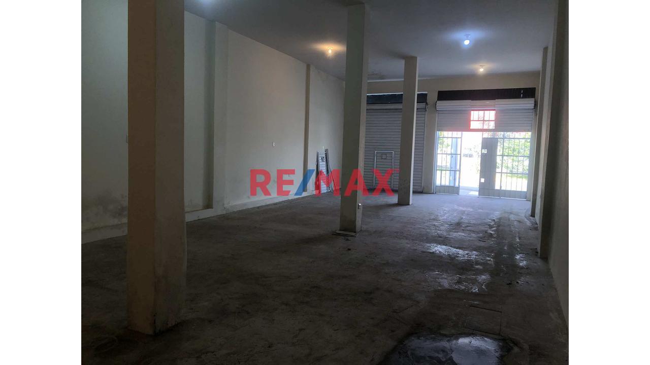Venta De Local En La Av. Wiesse Paradero 7  De Mariscal Caceres En Sjl — foto 15