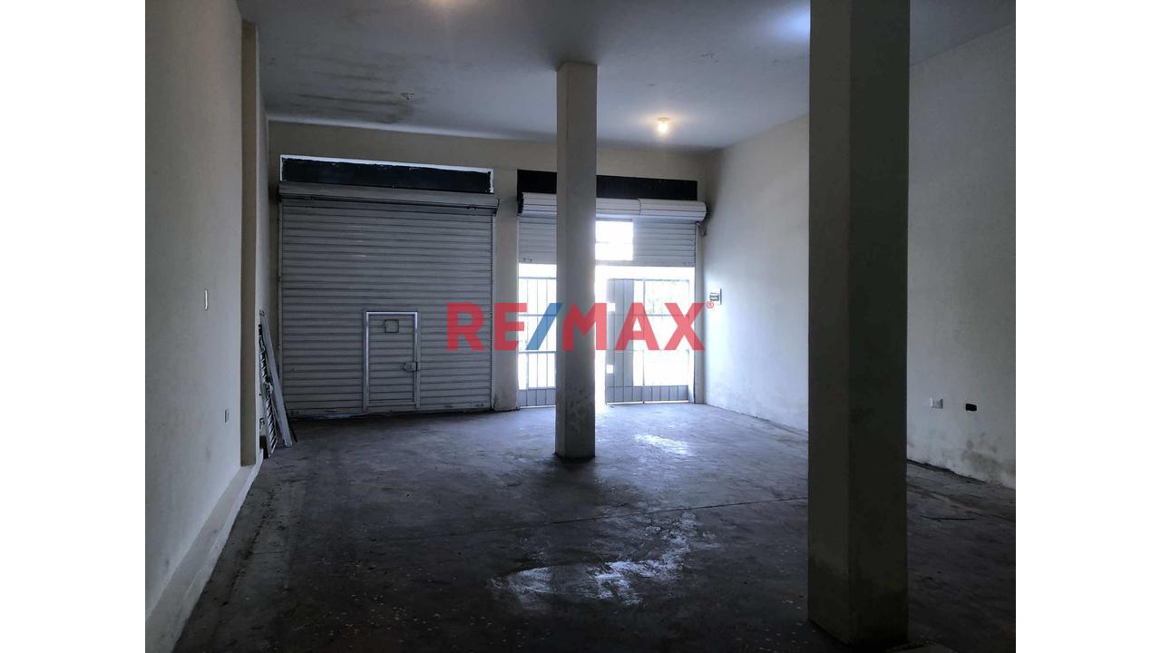 Venta De Local En La Av. Wiesse Paradero 7  De Mariscal Caceres En Sjl — foto 14