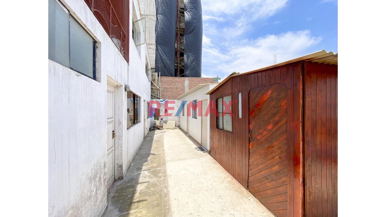 Inversion : Casa Chorrillos Con 8 Habitaciones Para Alquilar — foto 6