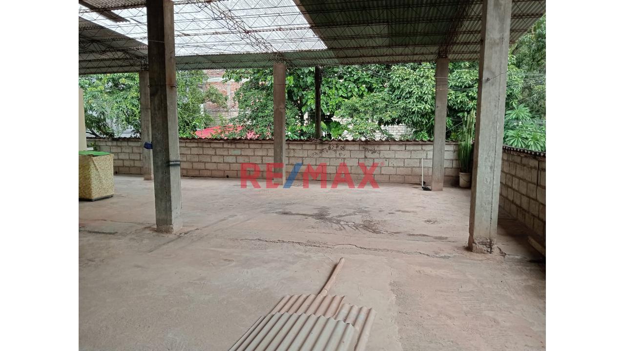 Se Vende Linda Y Amplia Casa En Esquina - Tingo Maria / Huánuco - 20