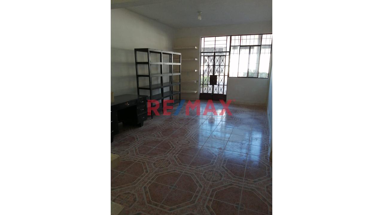 Se Vende Linda Y Amplia Casa En Esquina - Tingo Maria / Huánuco — foto 13