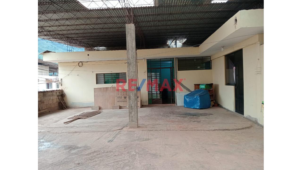 Se Vende Linda Y Amplia Casa En Esquina - Tingo Maria / Huánuco - 18