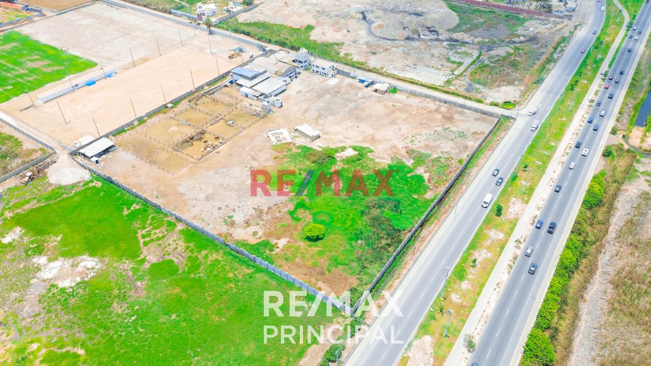 Venta Excelente Ocasion De Amplio Terreno En Chorrillos 18948.77M2 - 17