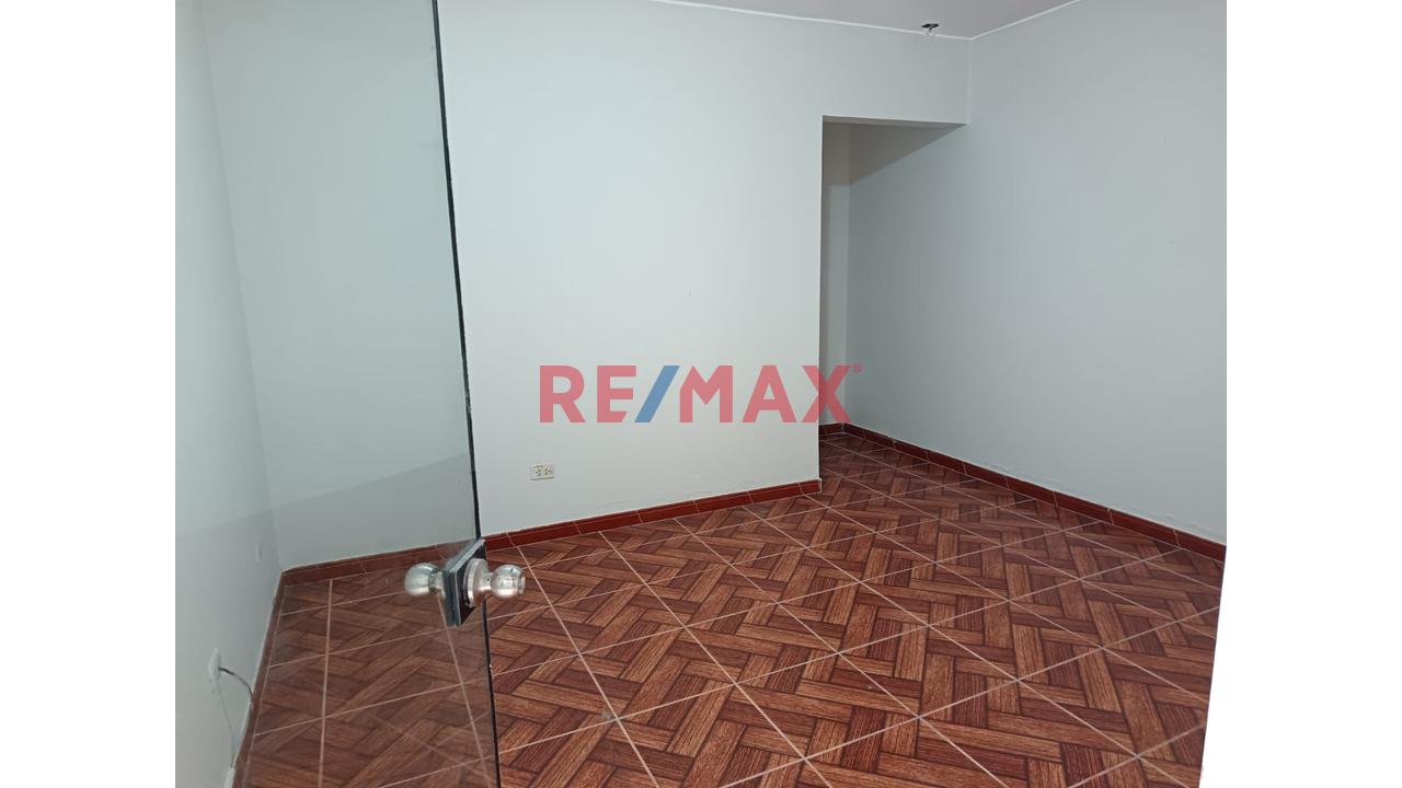 Alquiler De Departamento En Pueblo Libre ( Alt. De Cuadra 18 Av. Manuel Cipriano Dulanto -Ex La Mar). Ideal Para Vivienda Y/O Oficina Administrativa/ — foto 9