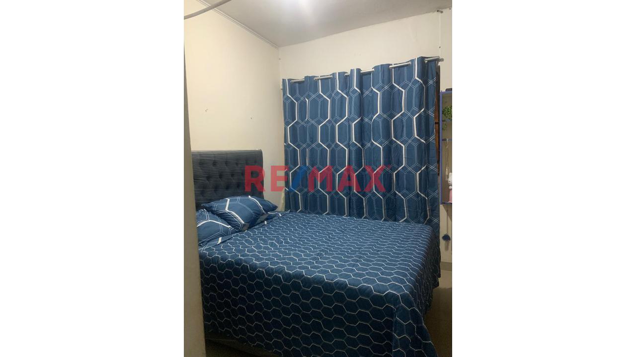 Se Vende Amplia Casa De 3 Pisos En San Juan De Lurigancho — foto 4