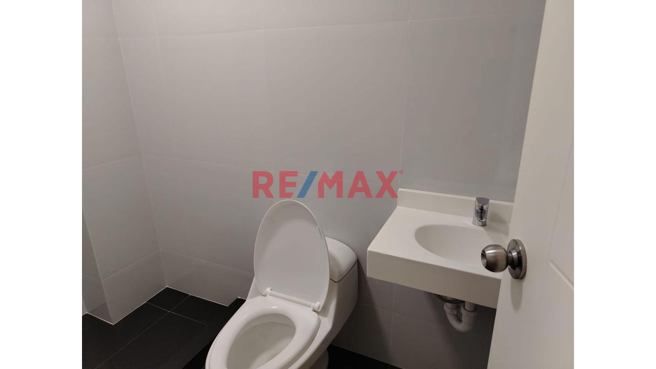 Se Vende Deparatmento De Estreno En Lince — foto 6