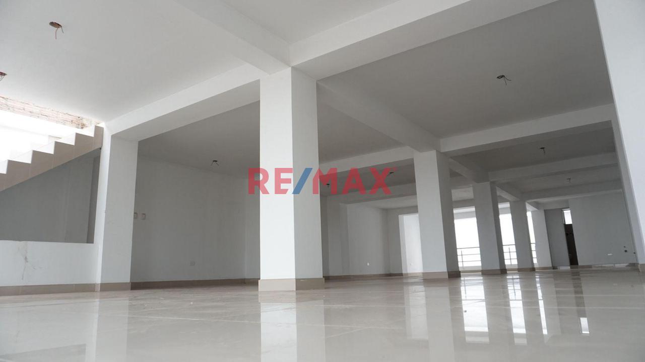Alquiler De Local Comercial Segundo Piso En Zona Comercial De San Martin De Porres - 8