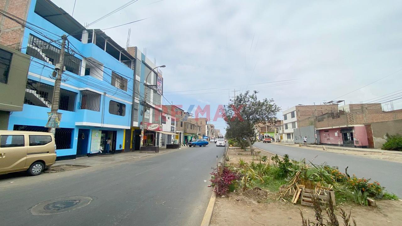 Alquiler De Local  Comercial En 3Er Piso En San Martin De Porres - 9