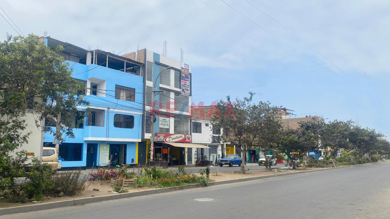 Alquiler De Local  Comercial En 3Er Piso En San Martin De Porres - 13