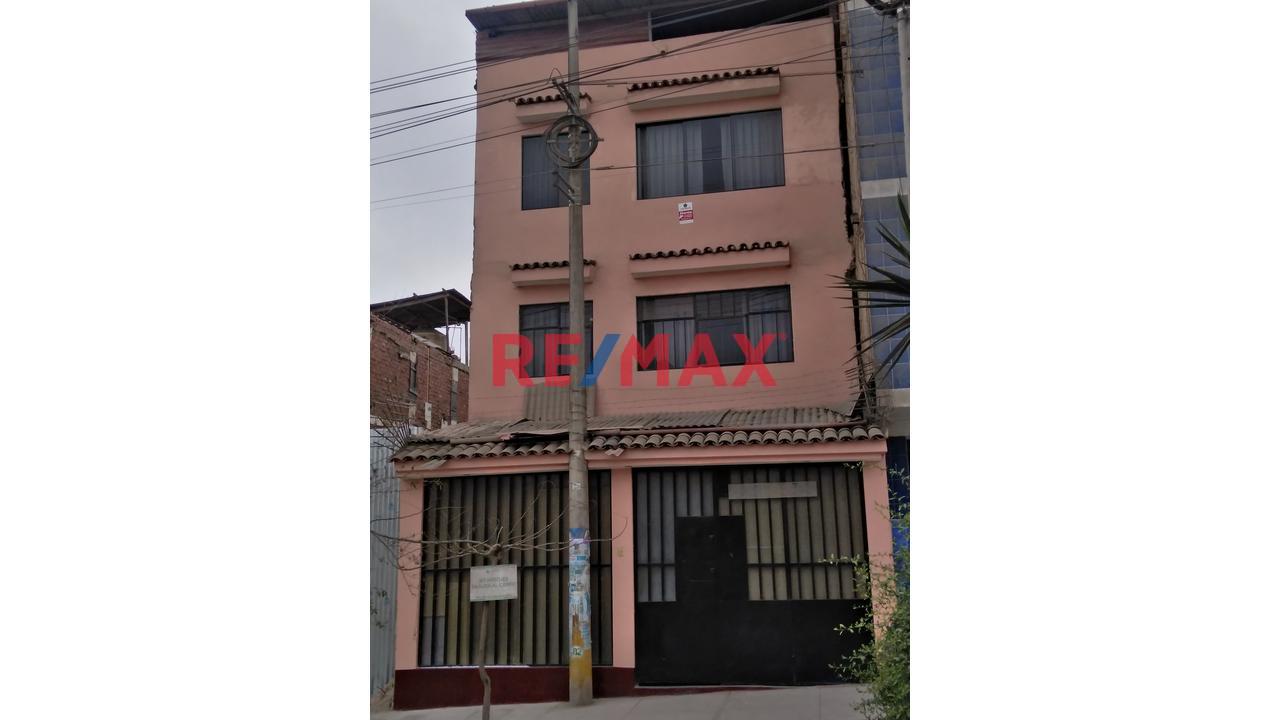 ¡Excelente Oportunidad En Villa El Salvador! Casa – Local Ideal Para Vivir O Invertir