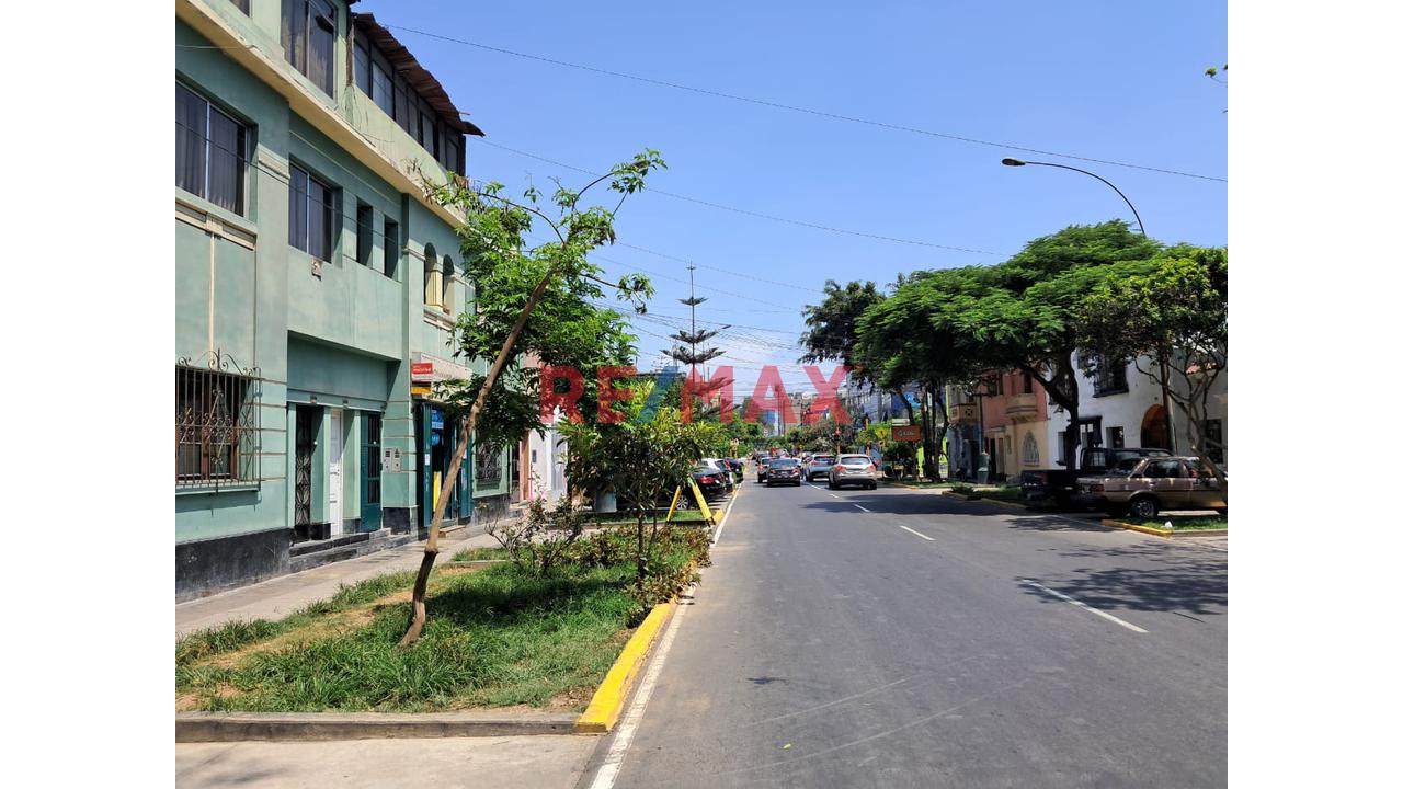 Venta De Departamento Primer Piso - 11