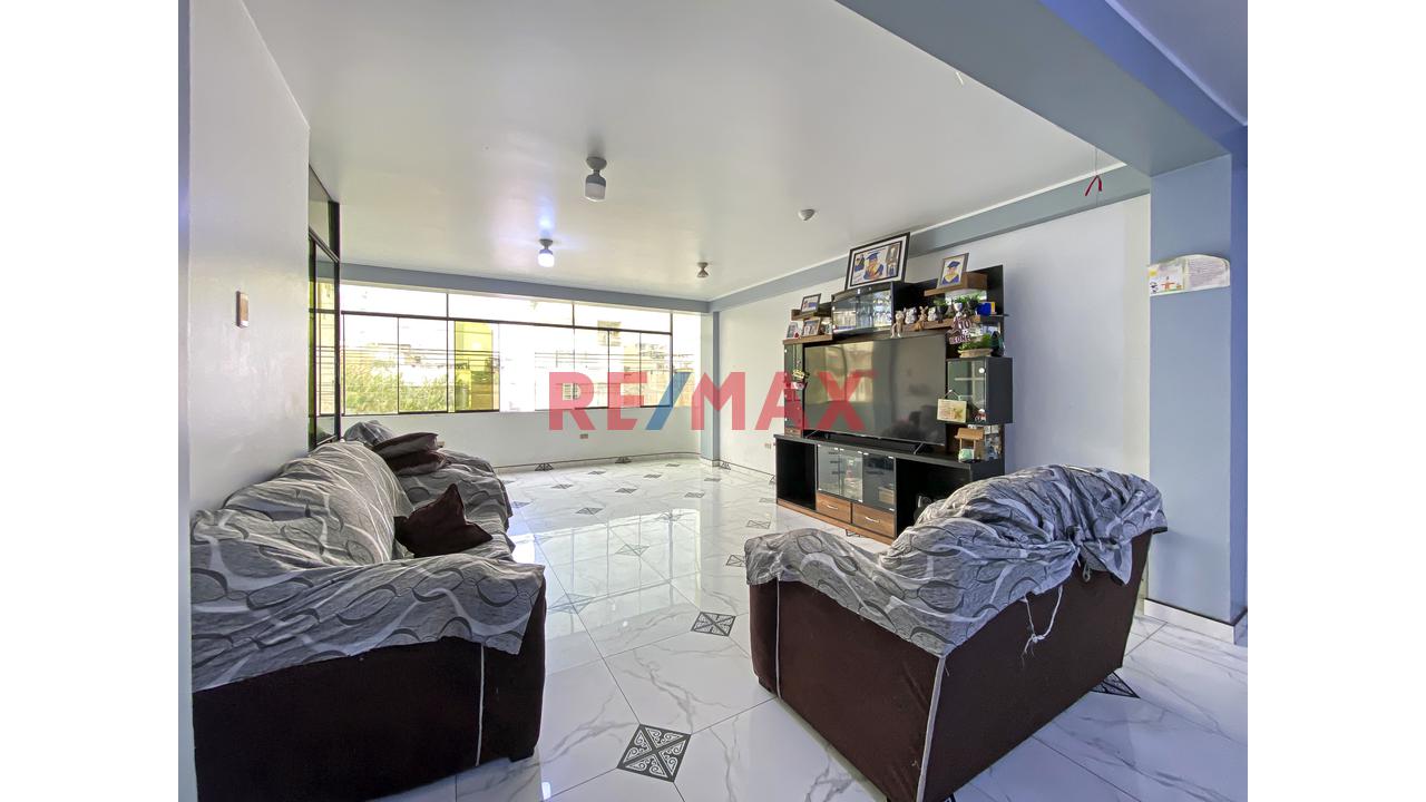 ¡Gran Oportunidad! Venta Local Comercial Y Casa En Av.Chillon Trapiche Carabayllo — foto 3