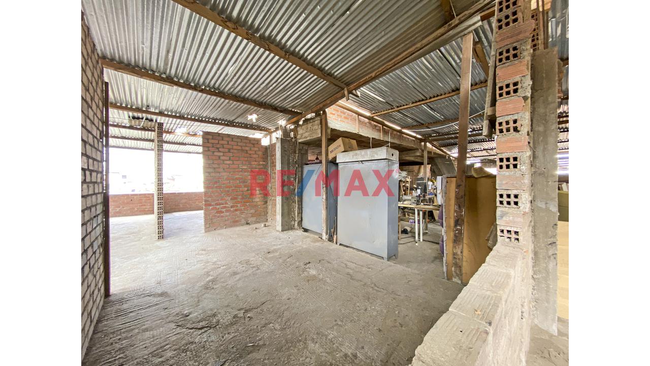 ¡Gran Oportunidad! Venta Local Comercial Y Casa En Av.Chillon Trapiche Carabayllo - 17