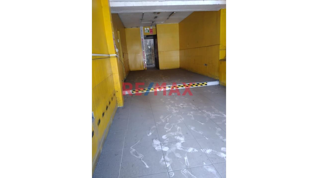 Venta De Espacios Comerciales En Santa Catalina, La Victoria - 4