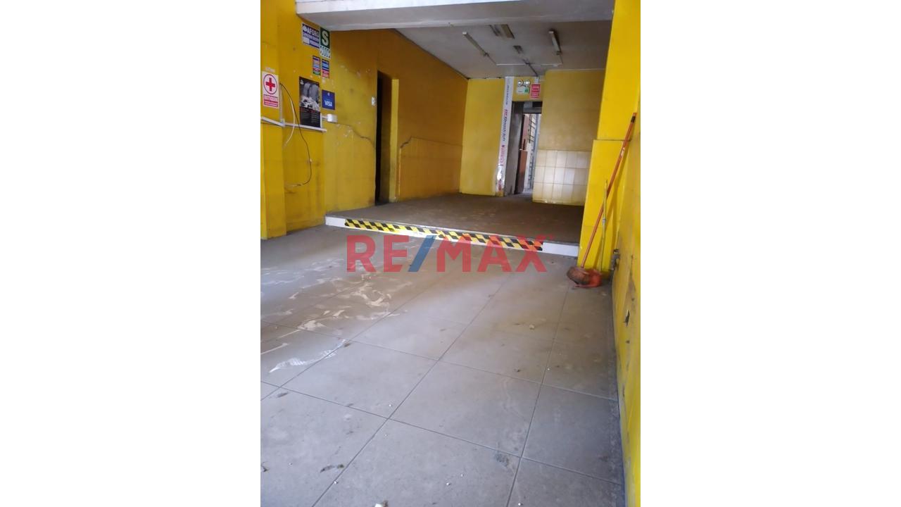 Venta De Espacios Comerciales En Santa Catalina, La Victoria - 3