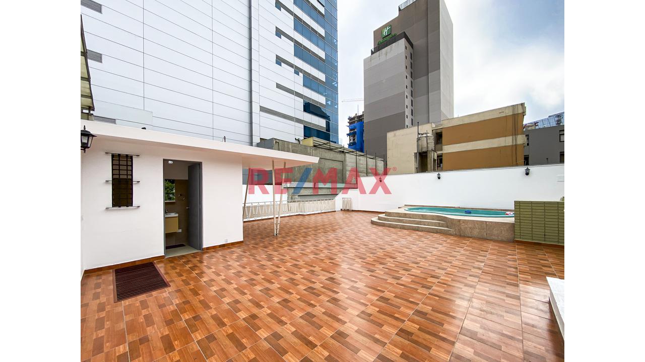 Casa Remodelada En Pleno Centro De San Isidro Con Seguridad 24/7 - 18