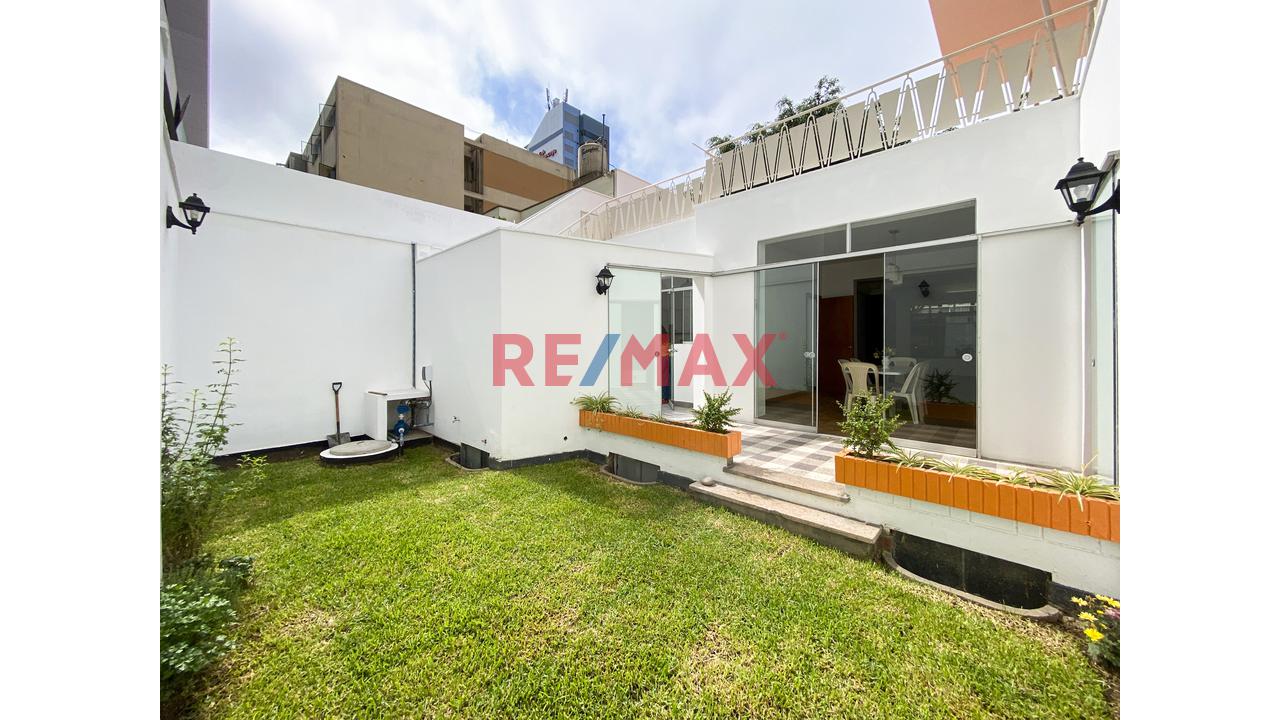 Casa Remodelada En Pleno Centro De San Isidro Con Seguridad 24/7 - 19