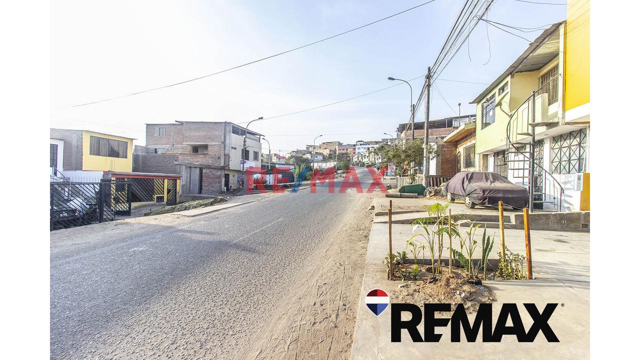 Se Vende Casa De Tres Pisos Con Dos Locales Comerciales En Avenida En San Juan De Miraflores - 18