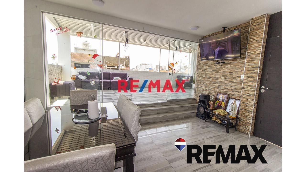 Se Vende Amplio Departamento Flat En La Victoria