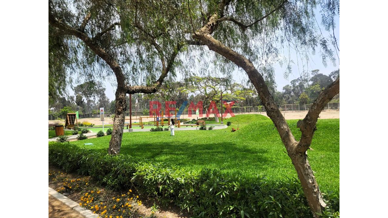 Venta De Terreno En Fundo Pacahacamac - I