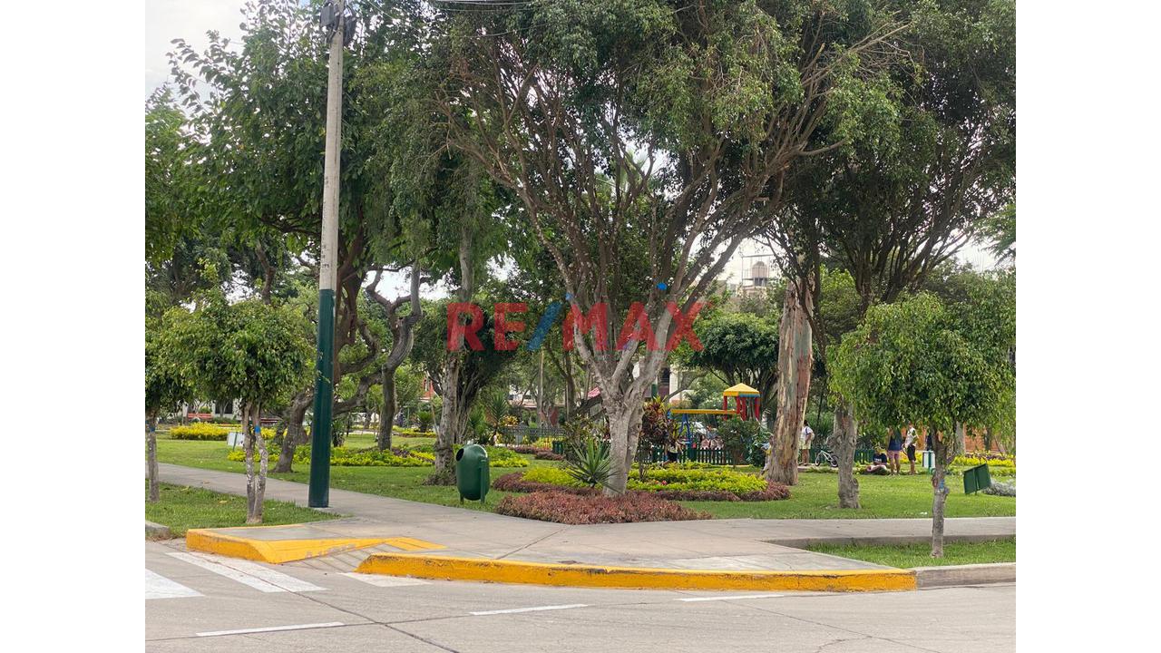 Se Vende Como Casa O Terreno — foto 3