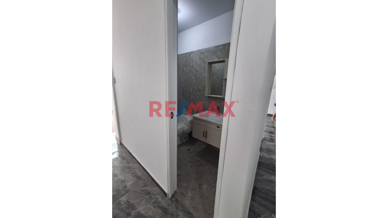 Venta Amplio Departamento En Estreno - Villa Maria Del Triunfo - Piso 4 - 10