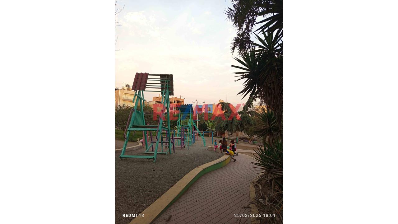 Edificio En Venta Esquina A Parque – Inversión Rentable En Urb. San Antonio De Carabayllo I Etapa - 11