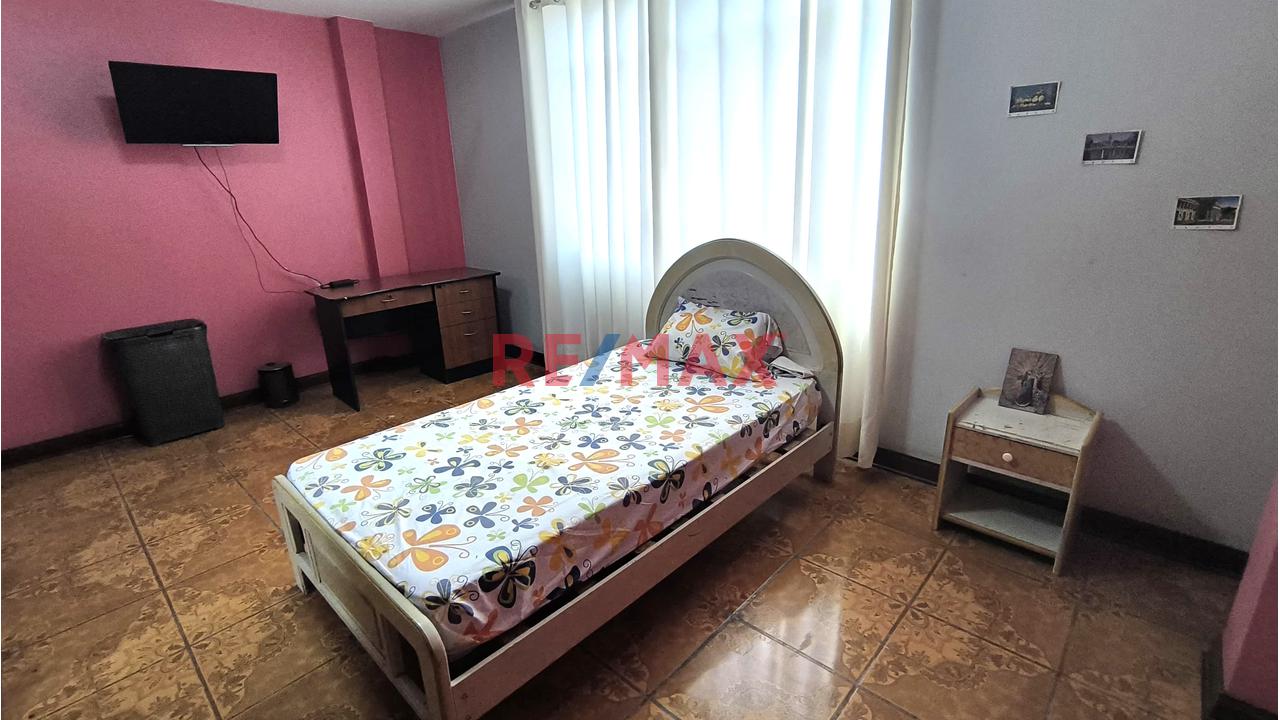 Casa de 4 dormitorios en Puente Piedra — foto 2