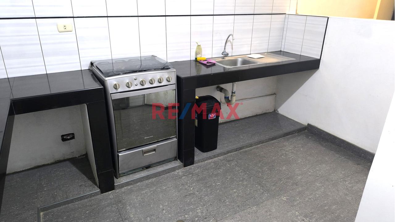 Se Vende Casa Semi Amoblada En La Urb. Santa Rosa — foto 7