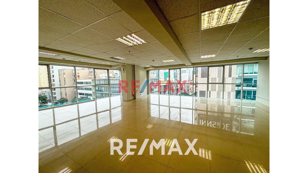 Venta De Moderno Edificio Corporativo De 10 Pisos De 5400M2 En El Corazon Comercial De Miraflores — foto 4