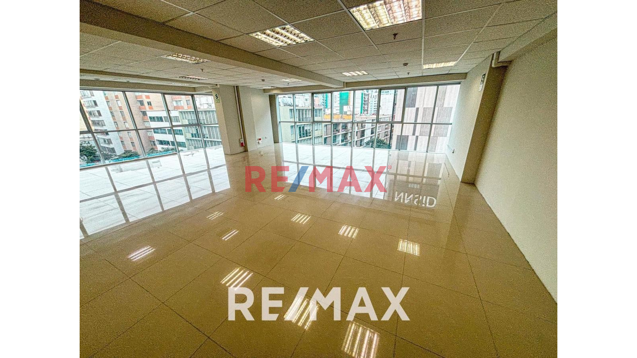 Venta De Moderno Edificio Corporativo De 10 Pisos De 5400M2 En El Corazon Comercial De Miraflores — foto 10