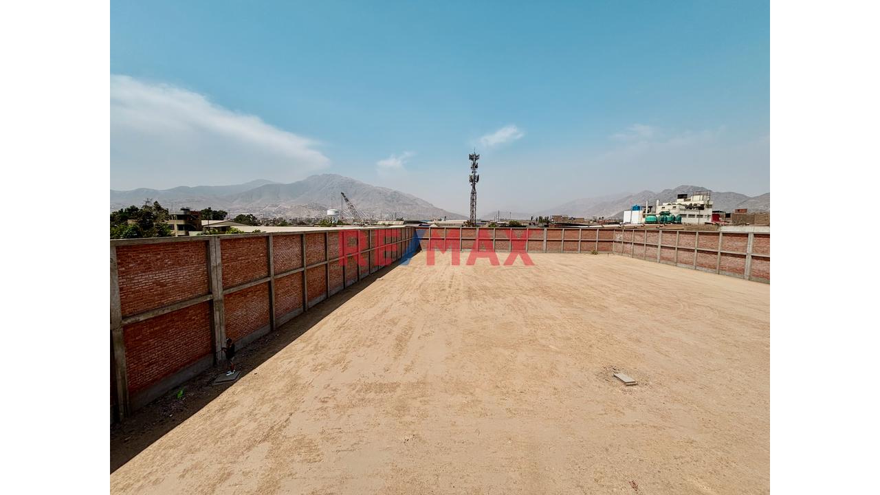 Alquiler De Local Industrial En Calle Las Moreras - Lurigancho - Huachipa - 10