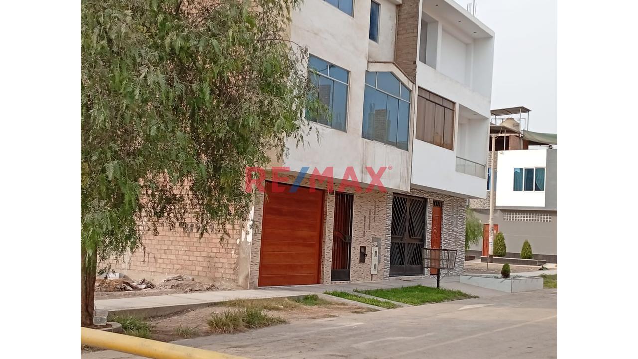 Terreno En Venta Frente A Colegio Innova School Urb San Antonio De Carabayllo 2 — foto 2
