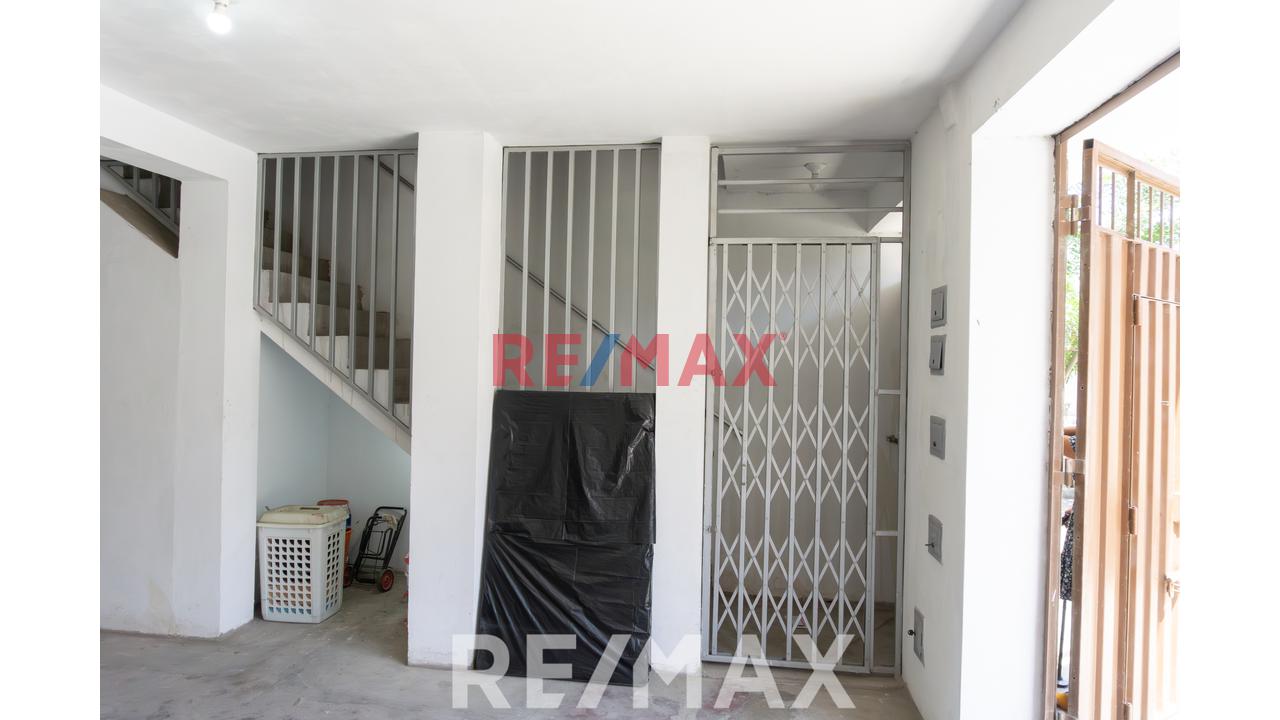 ✅ Local Comercial 100 M² En Av. Universitaria Y Av. Mayolo / Amplio, Estratégico E Ideal Para Oficina, Almacén O Veterinaria — foto 13