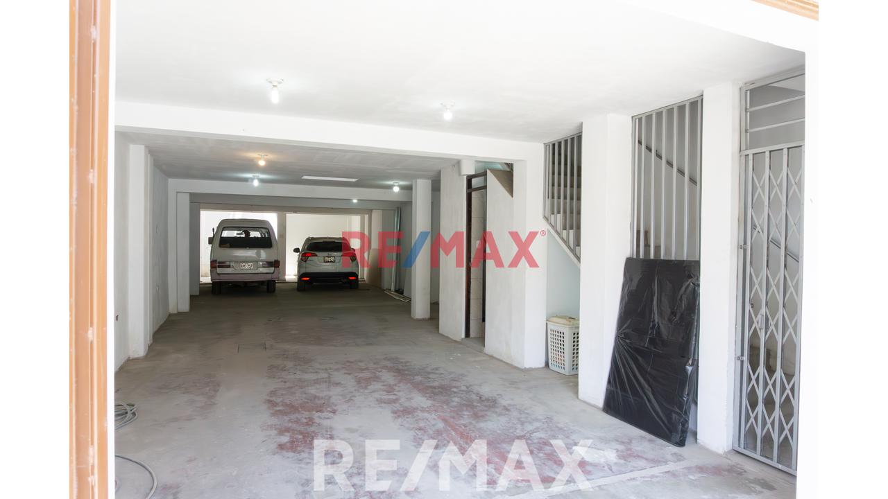 ✅ Local Comercial 100 M² En Av. Universitaria Y Av. Mayolo / Amplio, Estratégico E Ideal Para Oficina, Almacén O Veterinaria — foto 10