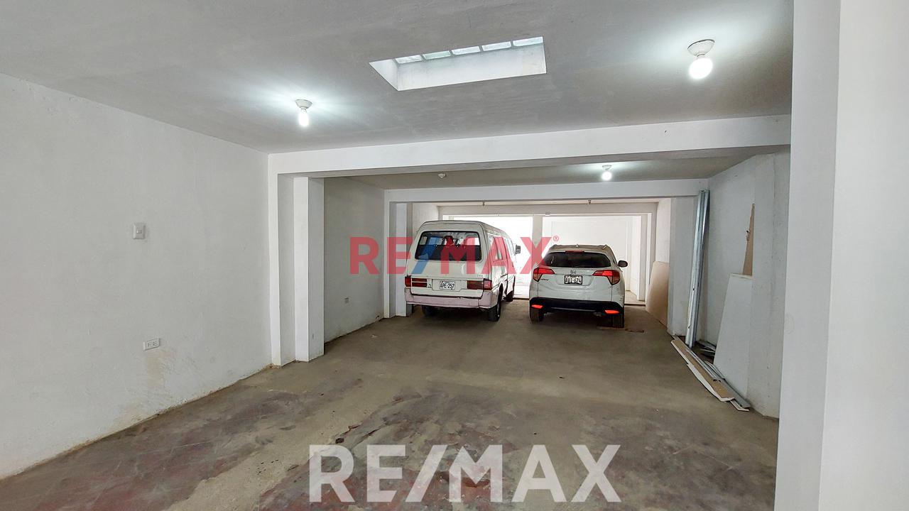 ✅ Local Comercial 100 M² En Av. Universitaria Y Av. Mayolo / Amplio, Estratégico E Ideal Para Oficina, Almacén O Veterinaria — foto 6