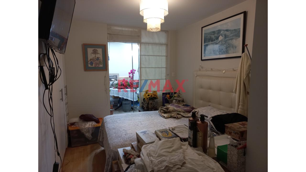 Venta De Moderno Departamento En Urb. Santa Beatriz — foto 9