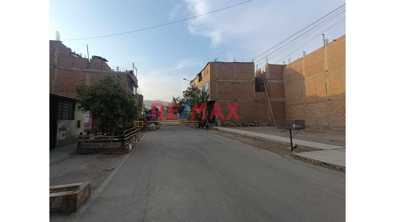 Venta De Terreno 90 M² En Urb. San Pedro 5Ta Etapa - Carabayllo — foto 3