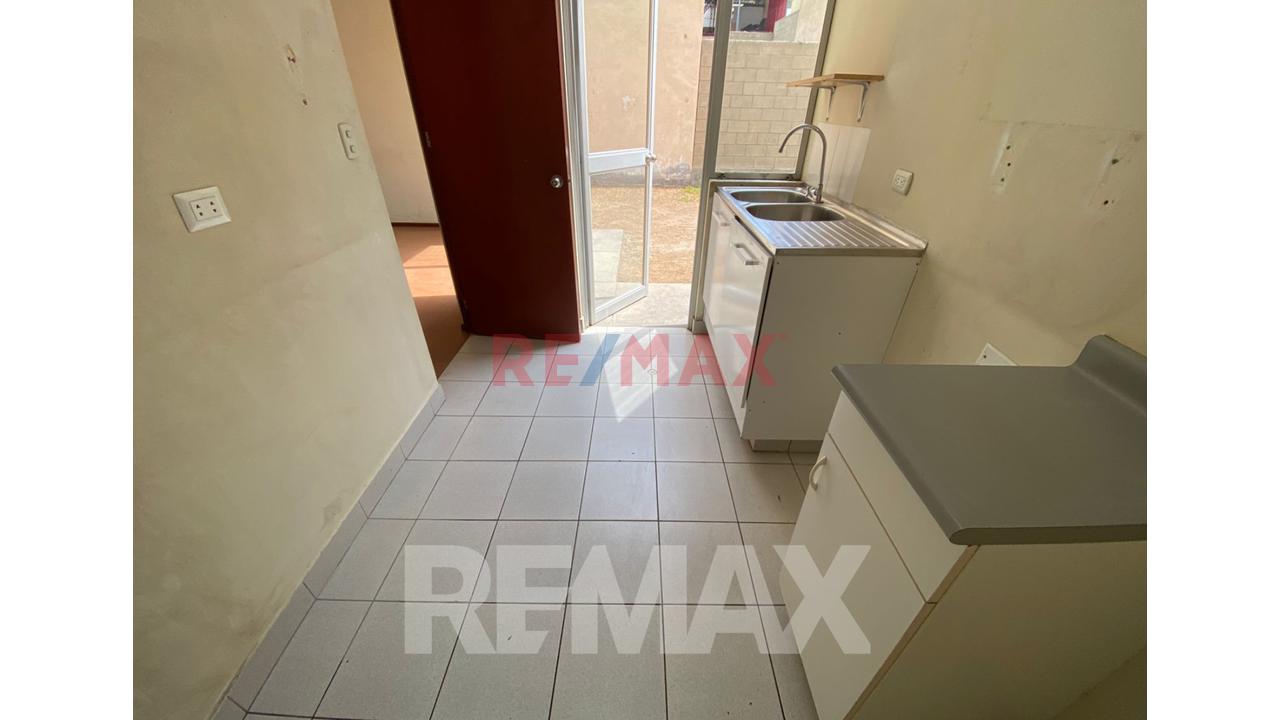 Venta De Casa En Carabayllo En Condominio Villa Club 2 Con Cochera Y Una Amplia Terraza 168 M2 - 17