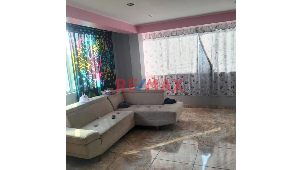 Oportunidad Vendo Casa Con 3 Departamentos Y Local Comercial En Avenida