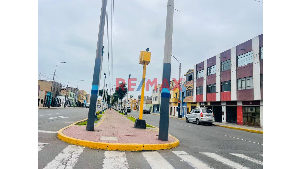 Venta De Casa A Precio De Terreno - 11