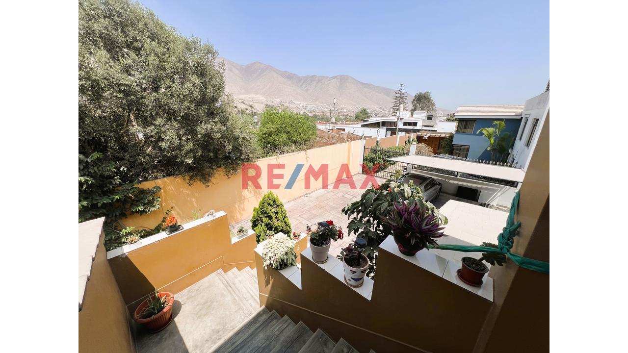¡Por Ocasion Vendo Casa (Casa+Dpto) En Condominio En Urb. Sol De La Molina! — foto 4