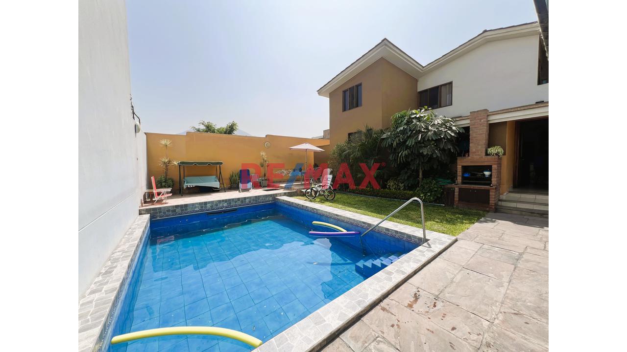 ¡Por Ocasion Vendo Casa (Casa+Dpto) En Condominio En Urb. Sol De La Molina!