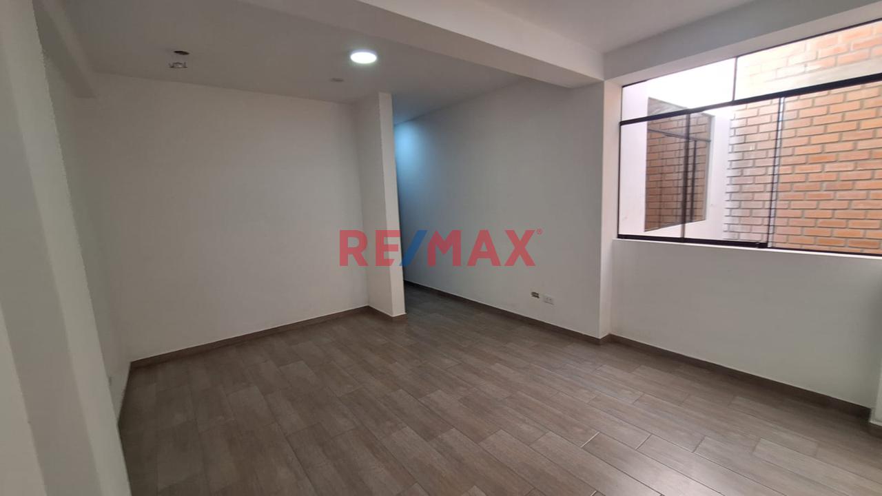Departamento de 3 dormitorios y 2 baños ubicado en San Martin De Porres Departamento de 3 dormitorios y 2 baños ubicado en San Martin De Porres