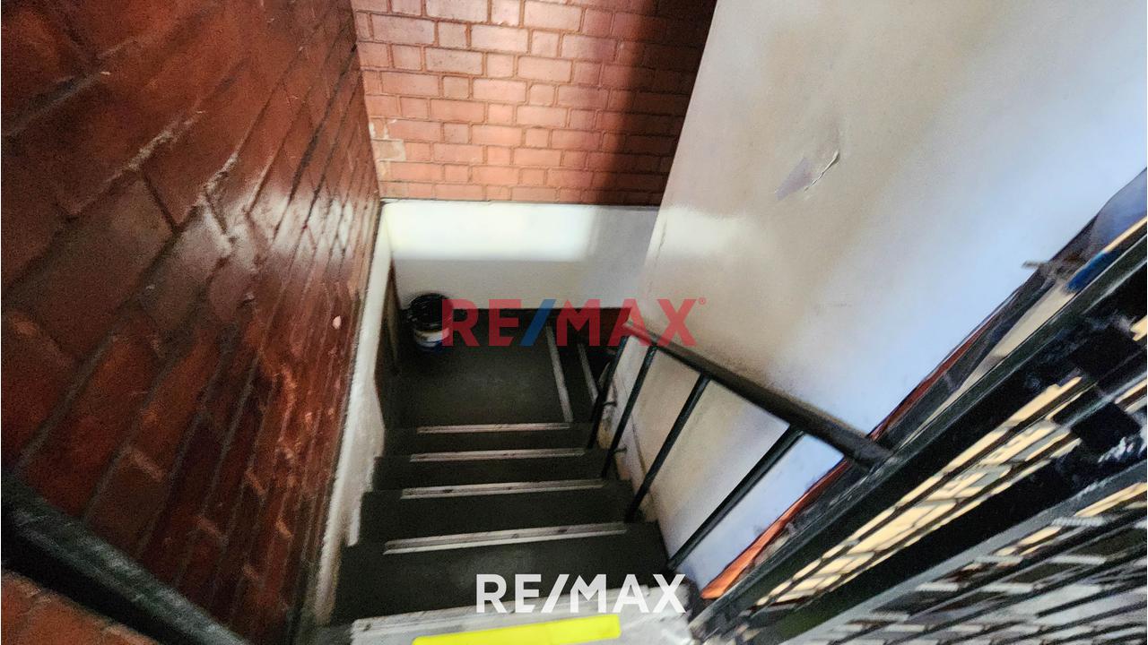 Alquiler De Local Comercial En Plena Avenida - 10