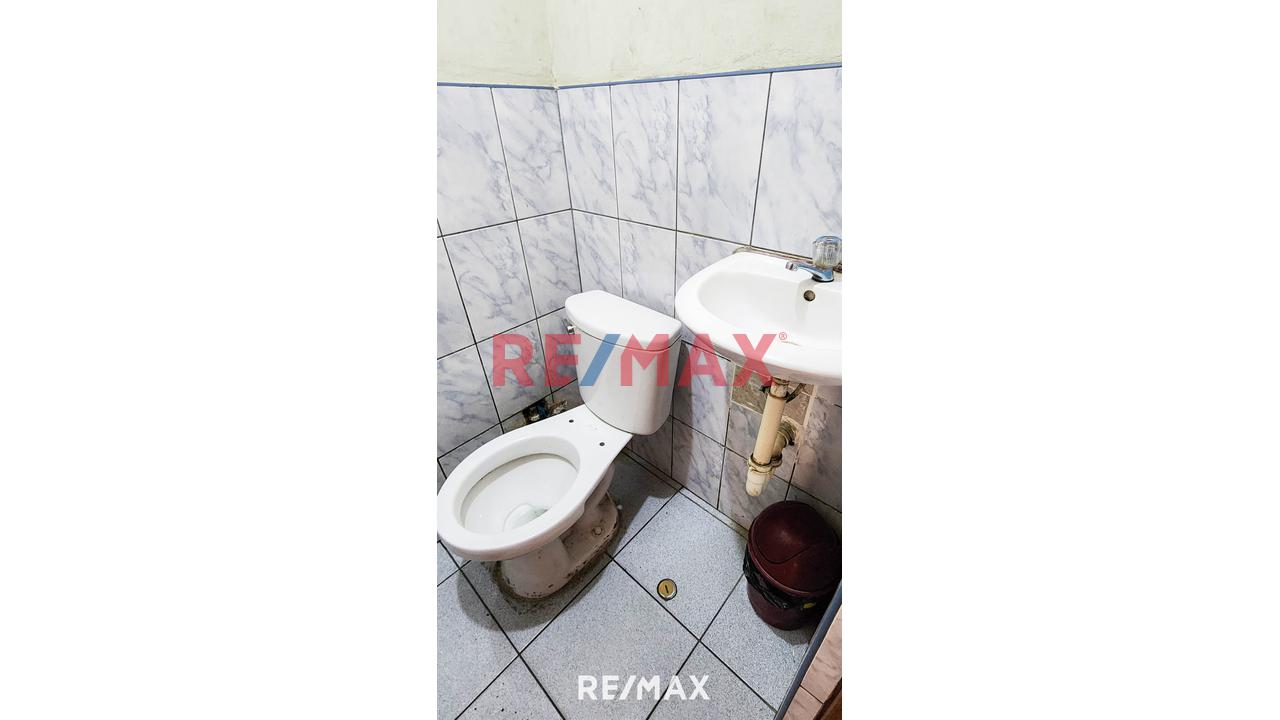 Alquiler De Local Comercial En Plena Avenida - 13
